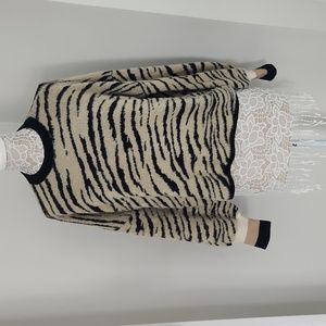 Rachel Roy sweater size L